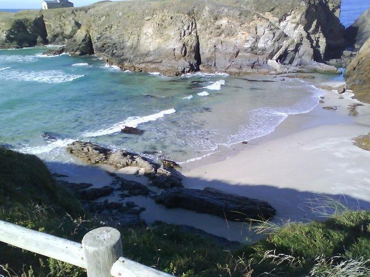 Pension A Cochera Ferrol Bagian luar foto